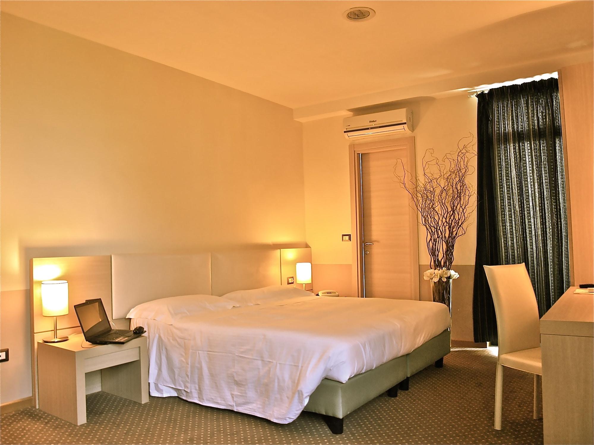 Domus Park Hotel & Spa Frascati Kültér fotó